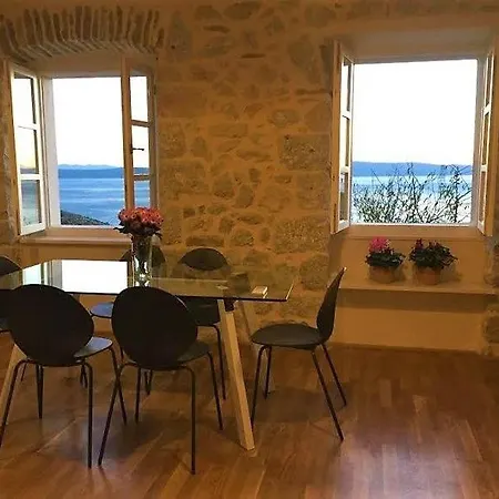 Holiday home Wunderschoene Steinvilla Mit Tollem Ausblick Podgora